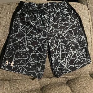 Under Armour youth large shorts